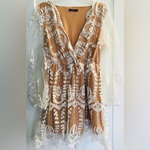 Boohoo white tan lace line midi dress size 16